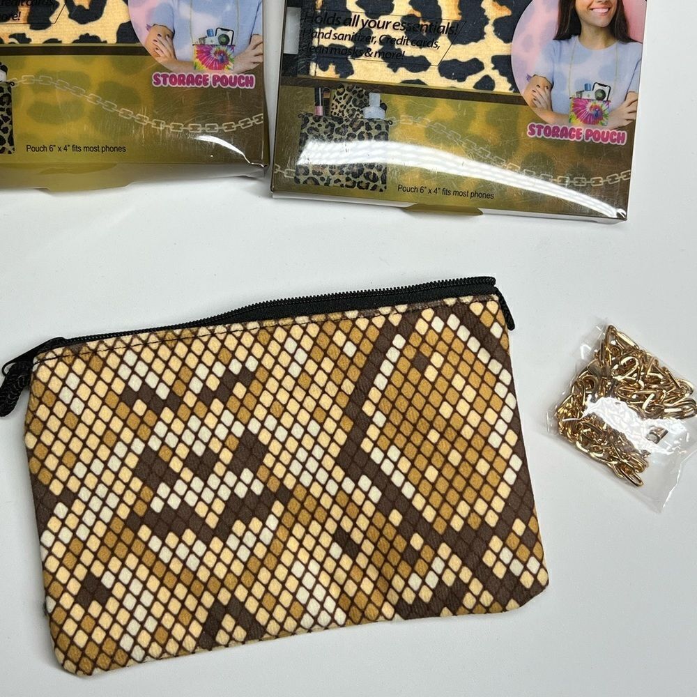 Bundle of 6 masks Pouches & Lanyards NWT